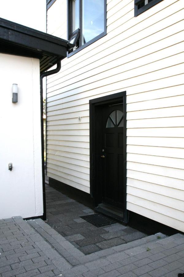 Spacious & Refurbished 1 Bedroom Apartment In Suburban Reykjavik Garthabaer Екстериор снимка