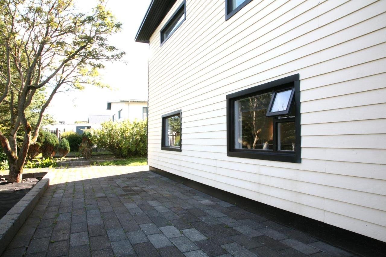 Spacious & Refurbished 1 Bedroom Apartment In Suburban Reykjavik Garthabaer Екстериор снимка